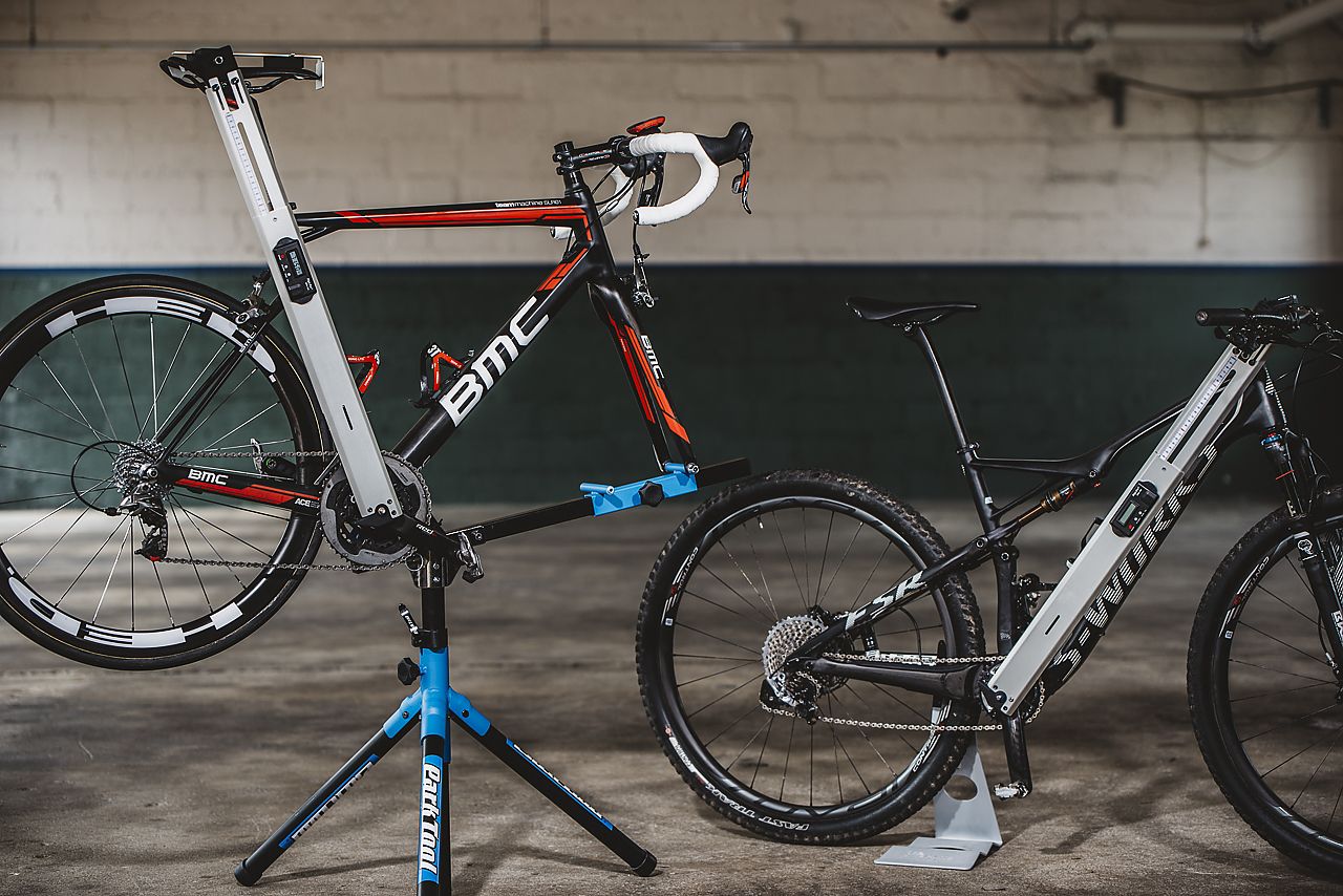 New bike fit tool, VeloAngle, takes a novel approach to measuring 